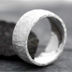 *NEW* Sterling Silver band~ ring size 6.25 with box & velvet pouch ready to gift